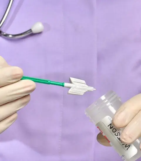 Цитологічний метод: <br> <span class='text-primary-400 font-bold text-3xl  lg:text-5xl xl:text-6xl'>ключ до ранньої діагностики</span>