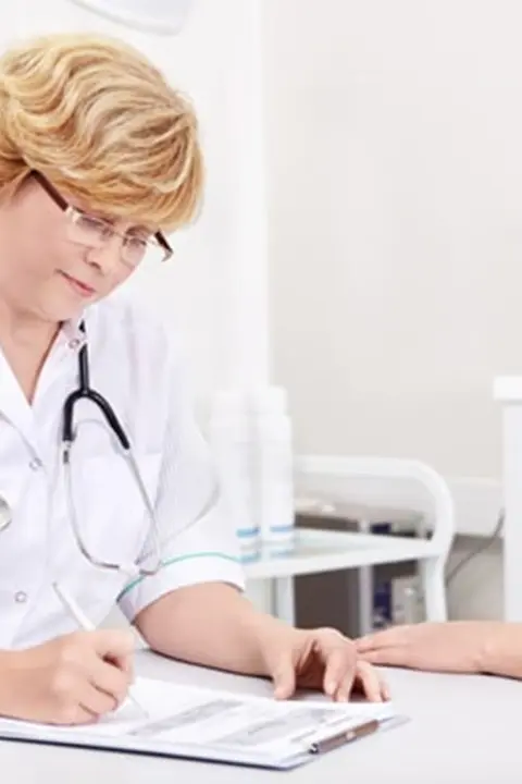 Точная диагностика — <br> <span class='text-primary-400 font-bold text-3xl  lg:text-5xl xl:text-6xl'>ключ к успешному лечению</span>