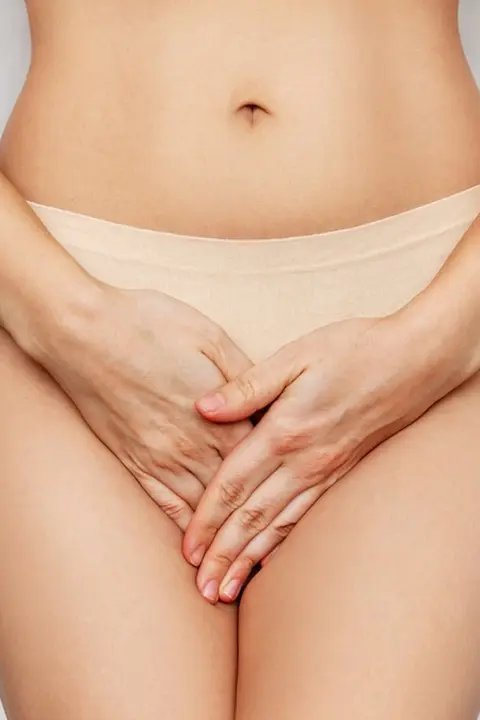 Вульвіт: <br> <span class='text-primary-400 font-bold text-3xl  lg:text-5xl xl:text-6xl'>діагностика та лікування</span>